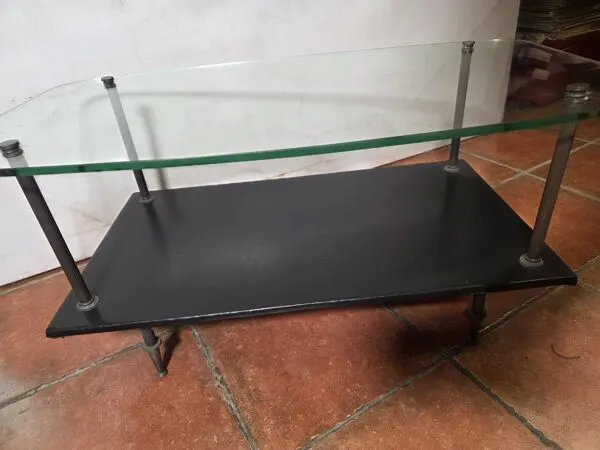 Illustration numéro 4 du produit Table basse vintage des années 60 , verre skaï laiton