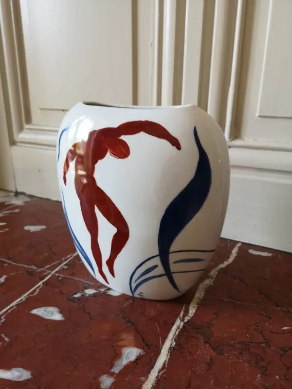 Illustration numéro 4 du produit Vase silhouettes et danses dans le style de Matisse