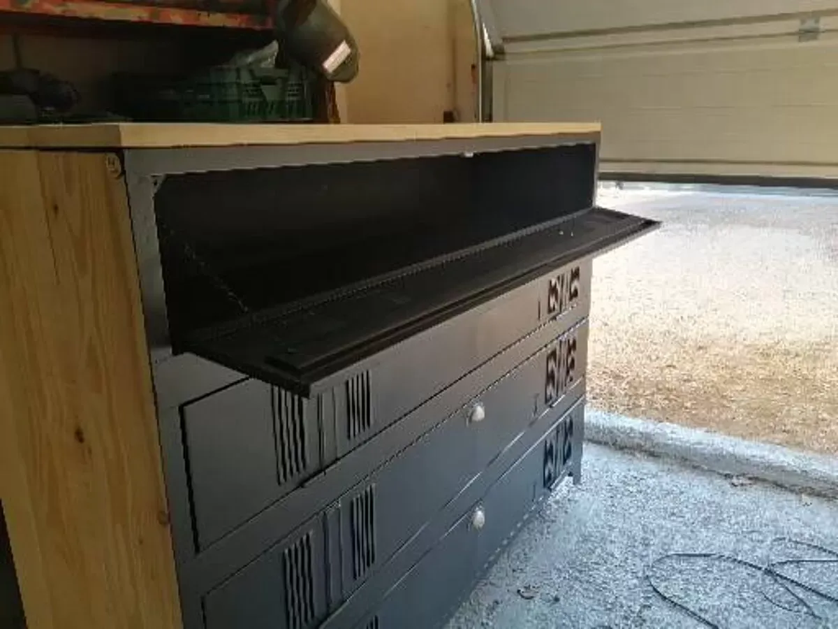 Illustration numéro 4 du produit Buffet industriel