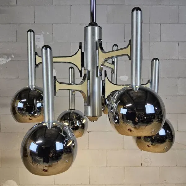 Illustration numéro 4 du produit Lampe suspendue vintage Space Age en chrome design italien de Gaetano Sciolari