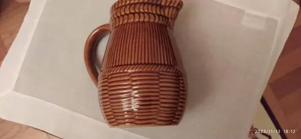 Illustration numéro 4 du produit Pichet a eau