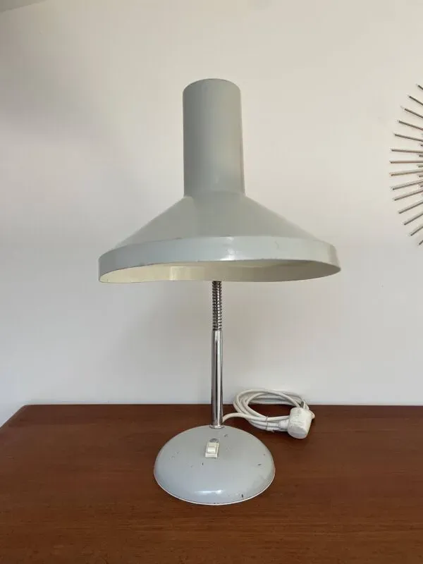 Illustration numéro 4 du produit Grande lampe de bureau