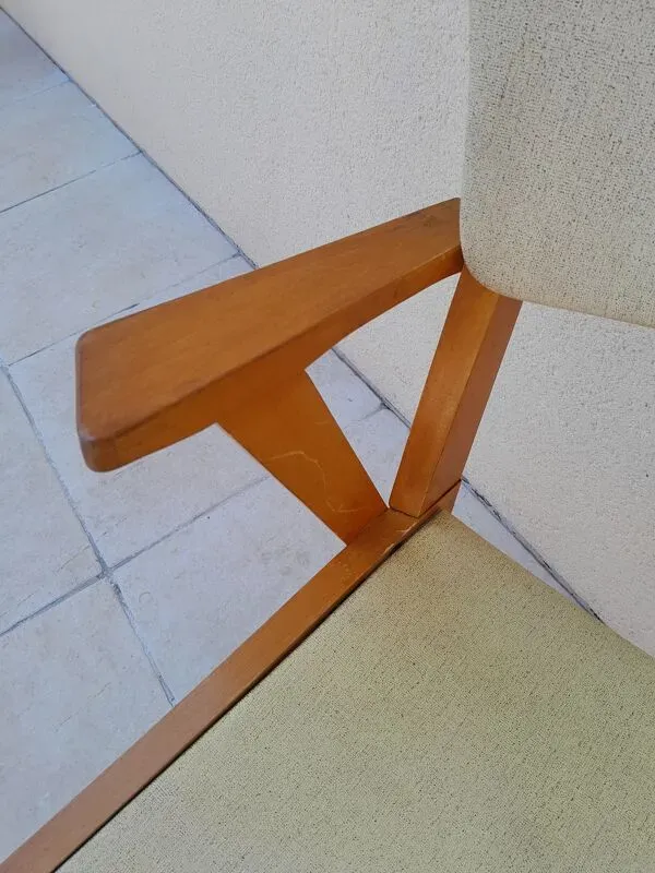 Illustration numéro 4 du produit Fauteuil jaune vintage année 50 60