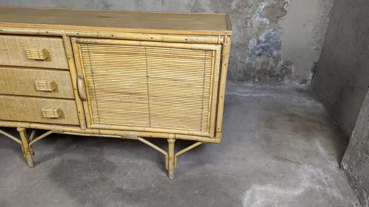 Illustration numéro 4 du produit Enfilade en rotin design vintage