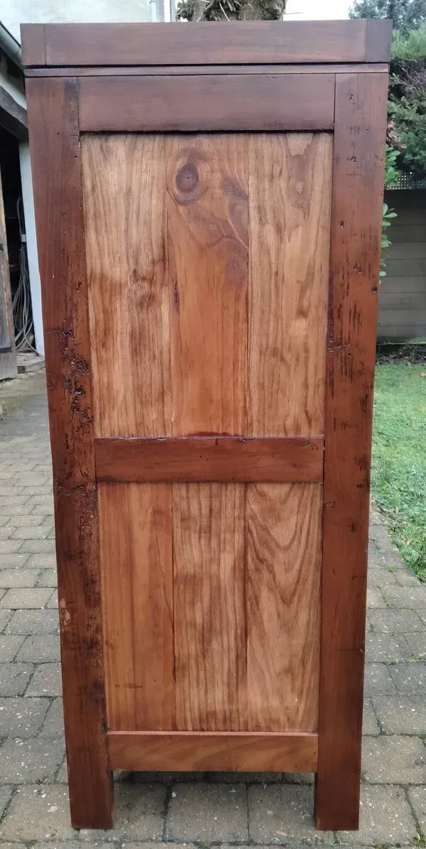 Illustration numéro 4 du produit Meuble de commerce