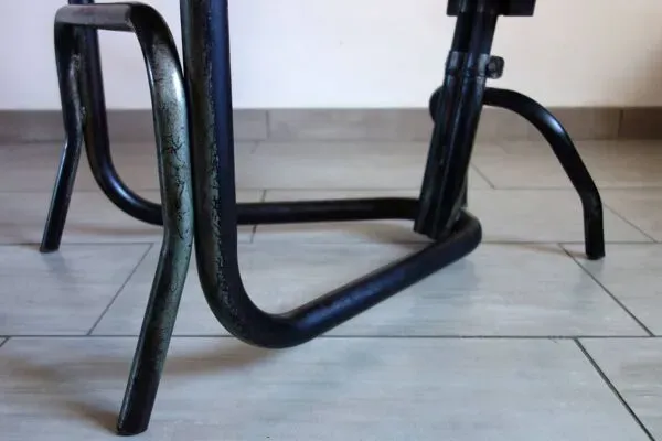 Illustration numéro 4 du produit Ancien bureau écolier évolutif années 30