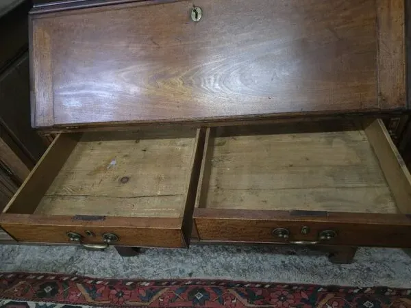 Illustration numéro 4 du produit Secrétaire en acajou avec vitrine bibliothèque