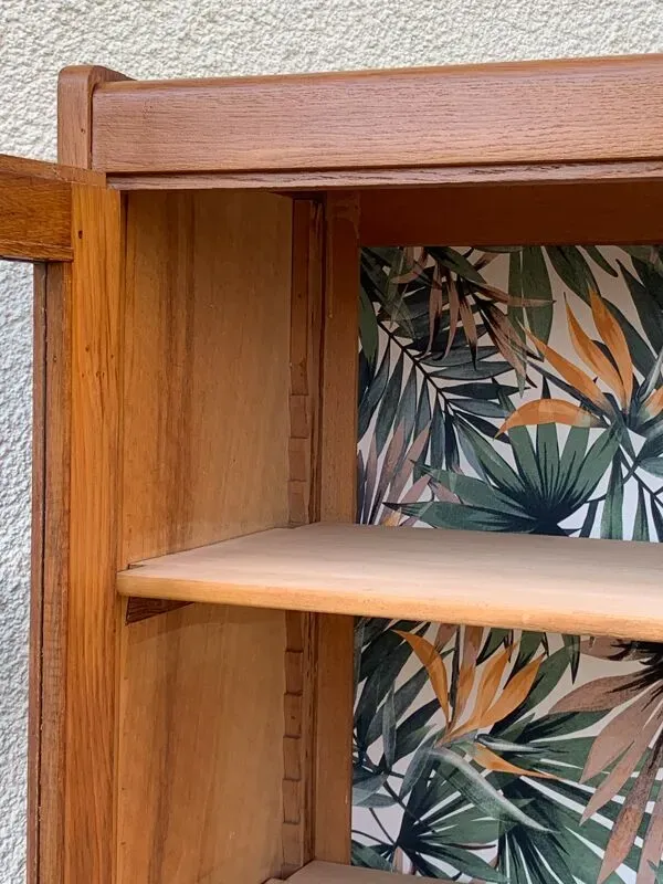 Illustration numéro 4 du produit Armoire vitrée d’école primaire 1950