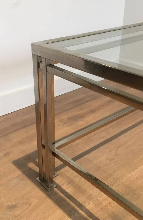 Illustration numéro 4 du produit Table basse moderniste chromée à pieds triples, travail français vers 1970