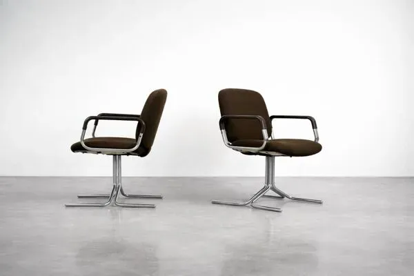 Illustration numéro 4 du produit Pair of Vintage Mid-Century German Modern Fabric&Aluminum Chairs Mauser