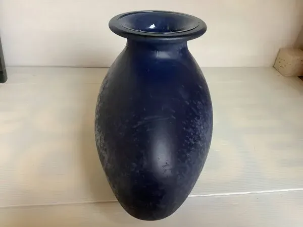 Illustration numéro 4 du produit Grand vase ovoïde Scavo bleu