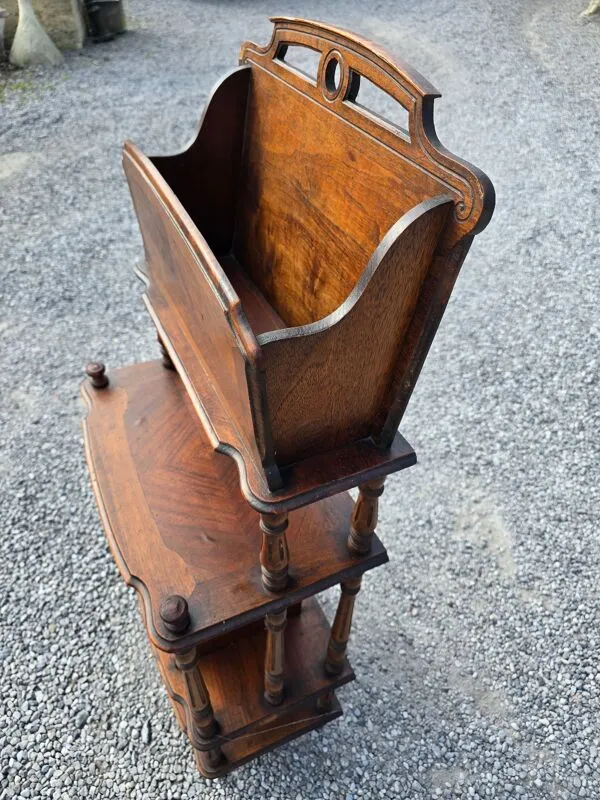 Illustration numéro 4 du produit Casier à musique en noyer