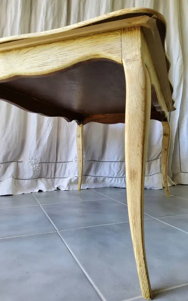 Illustration numéro 4 du produit Table basse patinée