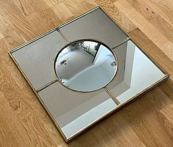 Illustration numéro 4 du produit Miroir convexe 1960.