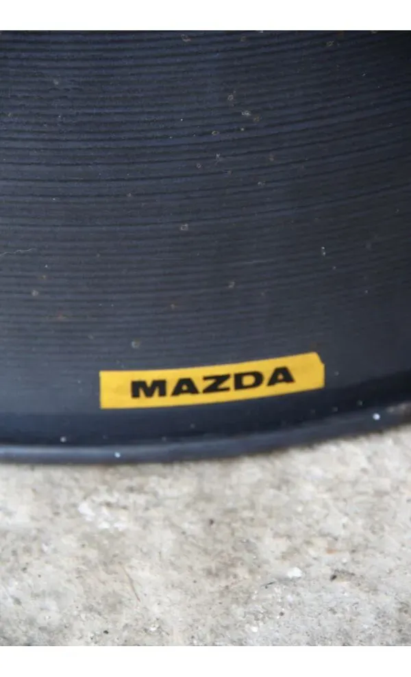 Illustration numéro 4 du produit Suspensions d'usine ancienne mazda