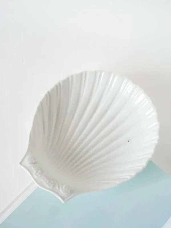 Illustration numéro 4 du produit Coupe en céramique Coquillage, Blanc, 1970