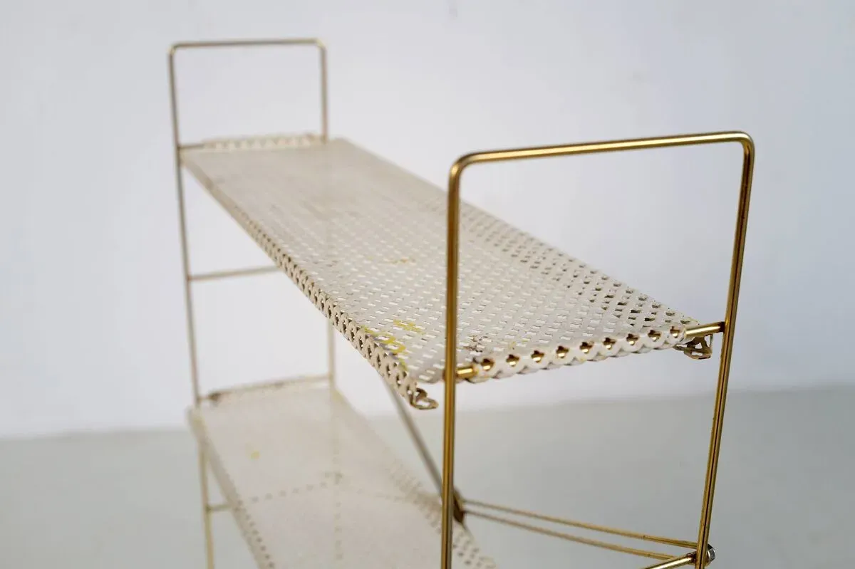 Illustration numéro 4 du produit bibliothèque à 3 plateaux, France 1950