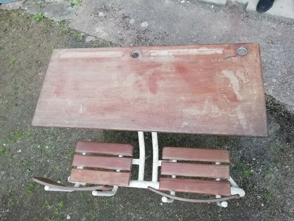 Illustration numéro 4 du produit Bureau écolier double