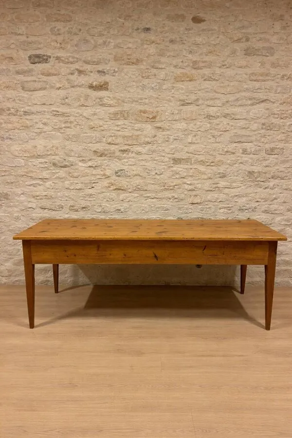 Illustration numéro 4 du produit Table ancienne en bois massif, huche a pain