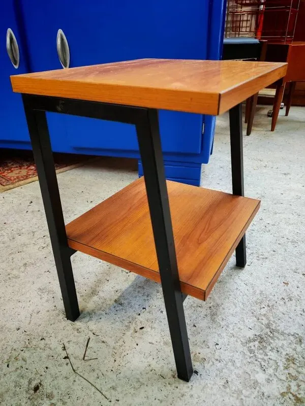 Illustration numéro 4 du produit Bout de canapé militaria