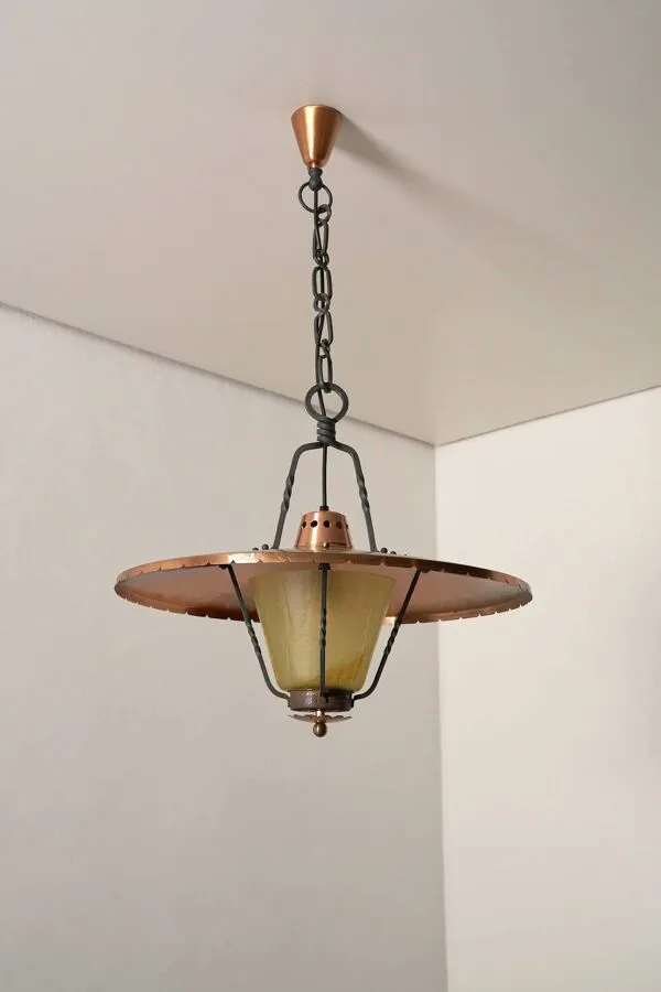 Illustration numéro 4 du produit Suspension en fer forgé et cuivre avec diffuseur en verre texturé