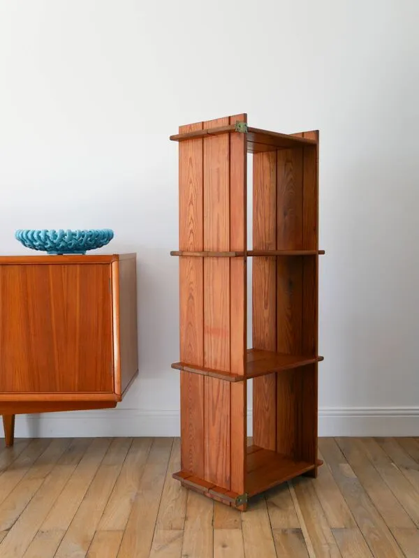 Illustration numéro 4 du produit Étagère en pin, sur pieds ou à poser, 1980