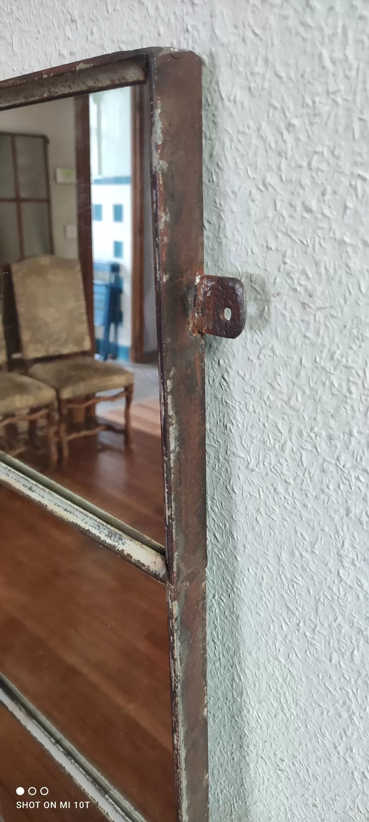 Illustration numéro 4 du produit Miroir fonte industriel