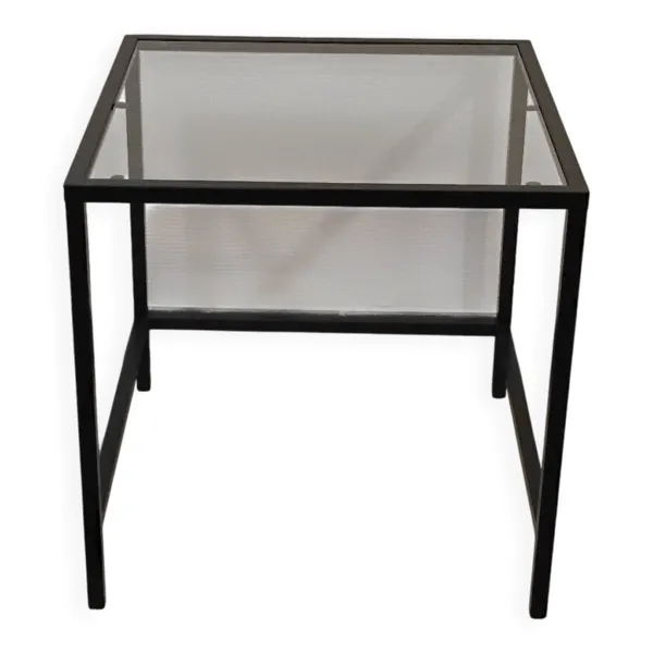 Illustration numéro 4 du produit Table basse métal et verre