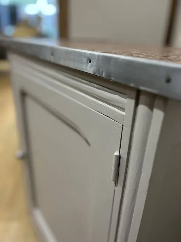 Illustration numéro 4 du produit Buffet parisien