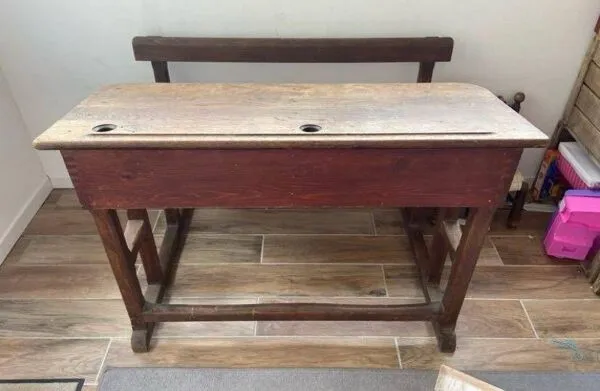 Illustration numéro 4 du produit Pupitre