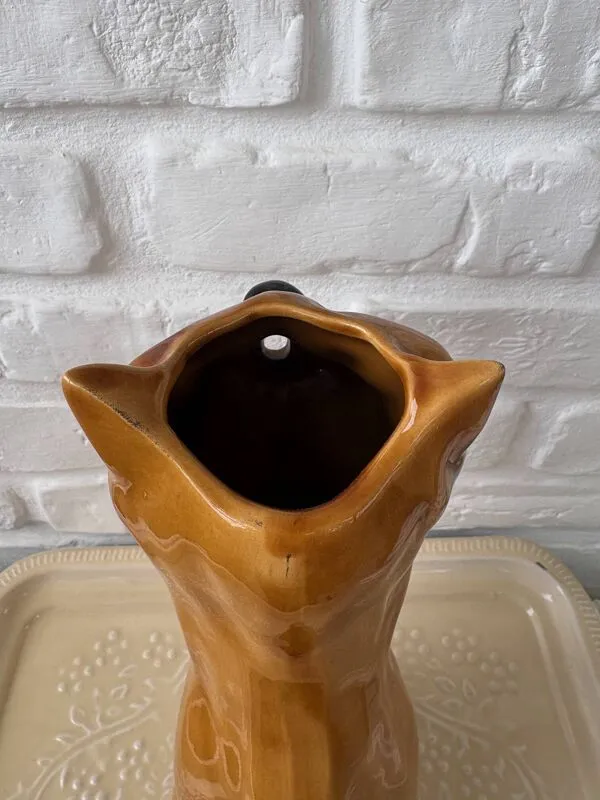 Illustration numéro 4 du produit Pichet en barbotine chien Moulin des Loups Orchies