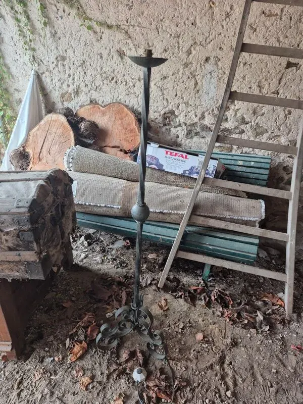 Illustration numéro 4 du produit Lampadaire en fer forgé