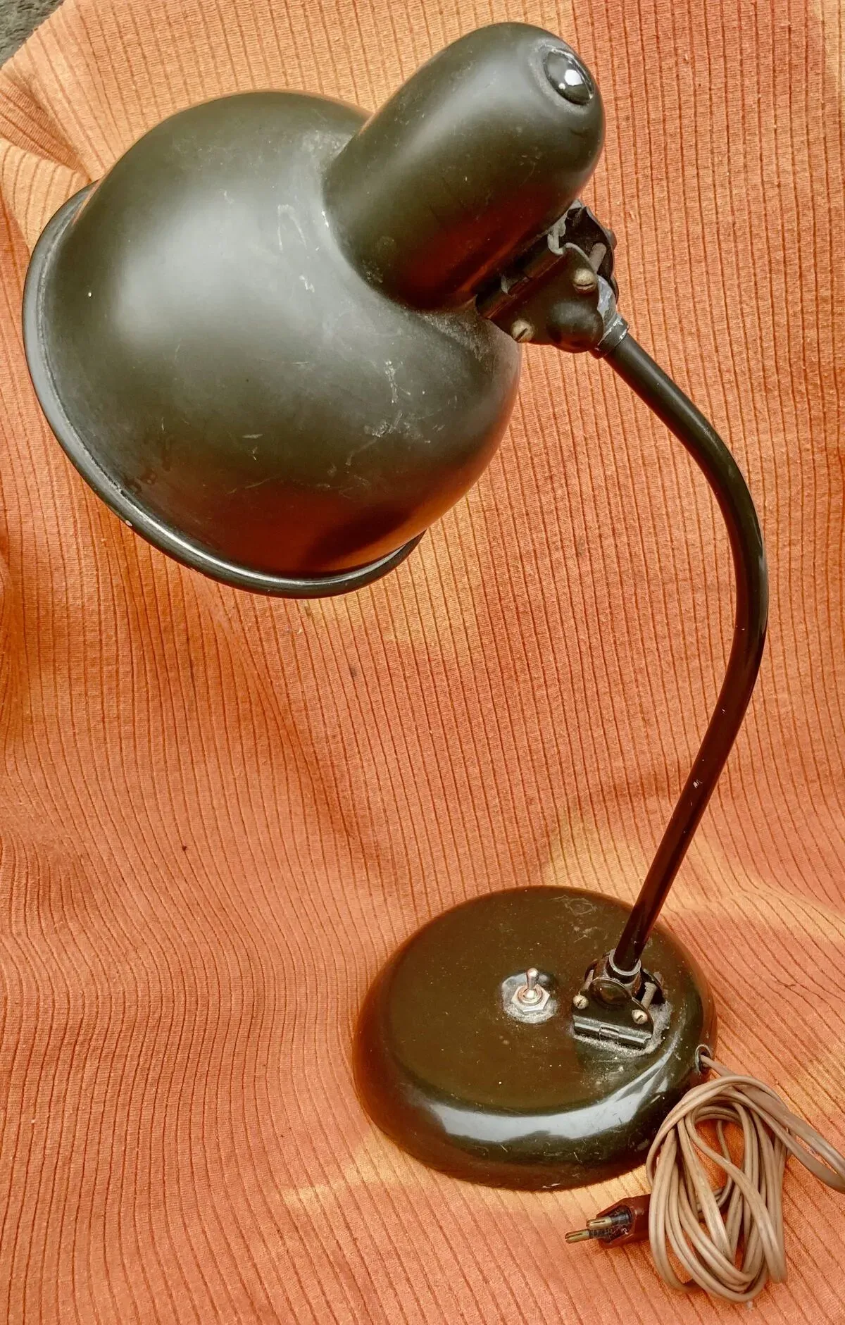 Illustration numéro 4 du produit Lampe de bureau atelier Christian Dell 1930, luminaire industrielle