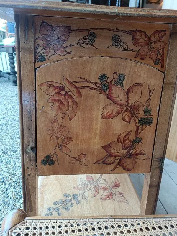 Illustration numéro 4 du produit Table  bas volets époque 1900 école de Nancy