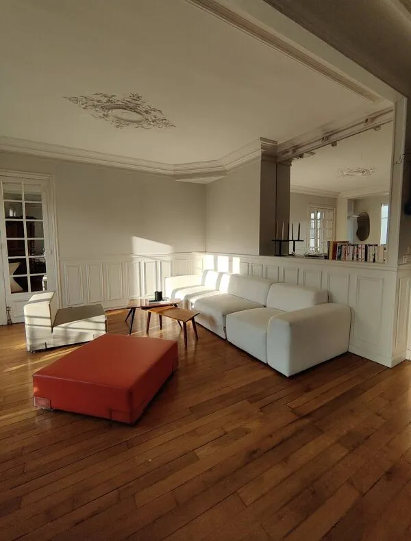 Illustration numéro 4 du produit Ensemble Chauffeuse et Pouf ''Plastics'' - Design Piero Lissoni pour Kartell