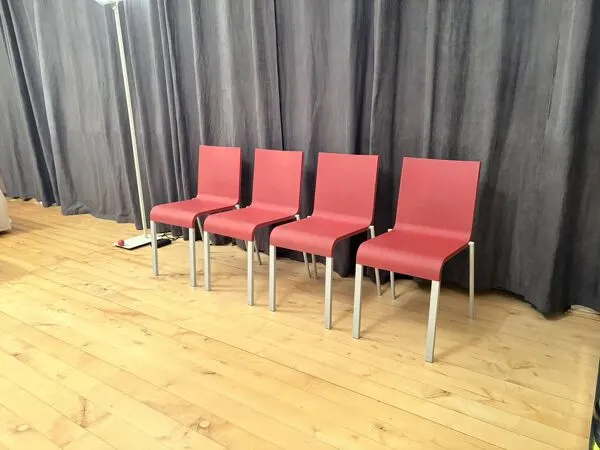 Illustration numéro 4 du produit Ensemble de quatre chaises empilables .03 conçues par Maarten van Severen, Vitra, Sw