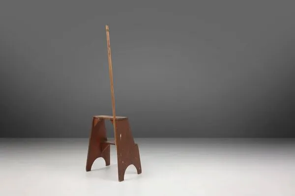 Illustration numéro 4 du produit Échelle en bois industrielle, France vers 1900