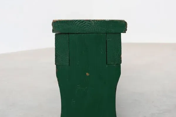 Illustration numéro 4 du produit Banc de ferme rustique et primitif en chêne massif, France vers 1900