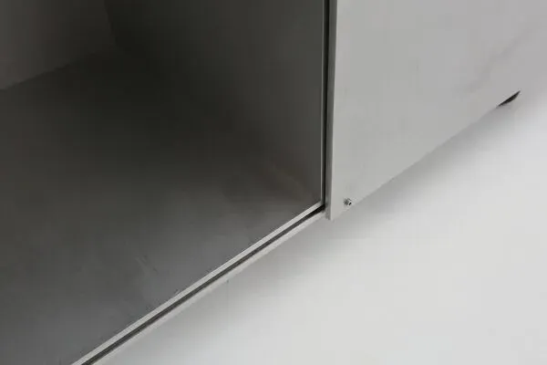 Illustration numéro 4 du produit Buffet LK94 par Maarten Van Severen, Gand Belgique 1994