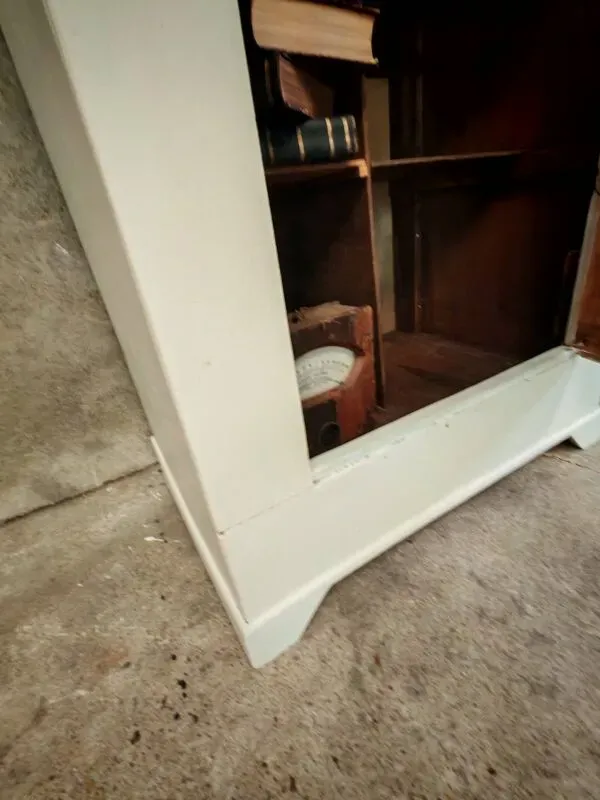 Illustration numéro 4 du produit Bahut industriel unique et original