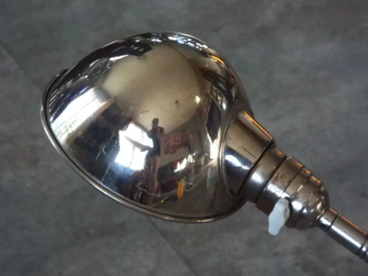 Illustration numéro 4 du produit Lampe de bureau UFO