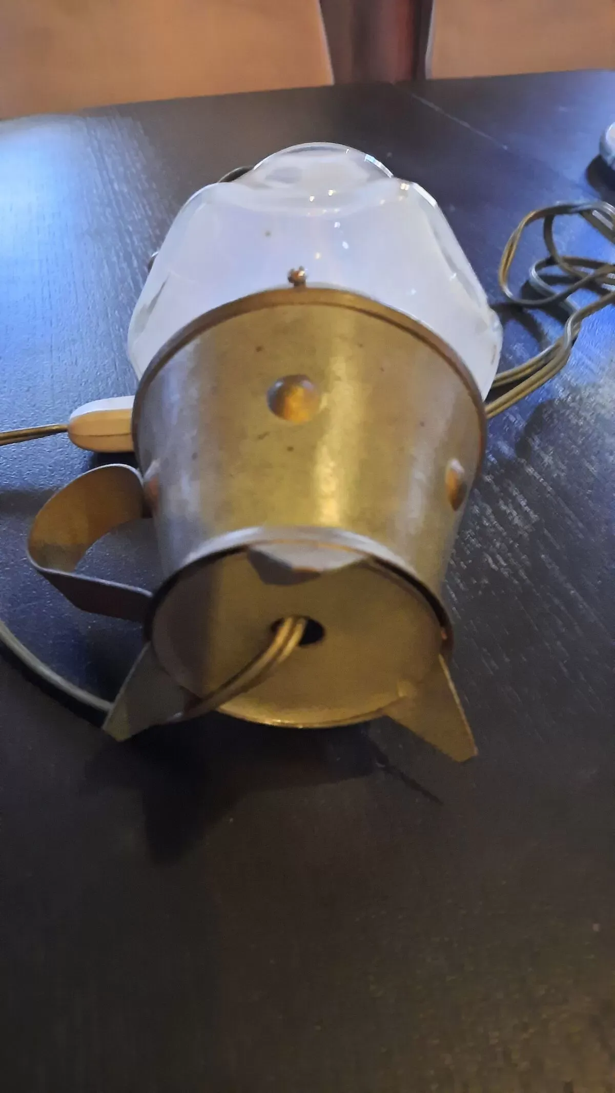 Illustration numéro 4 du produit Lampe vintage