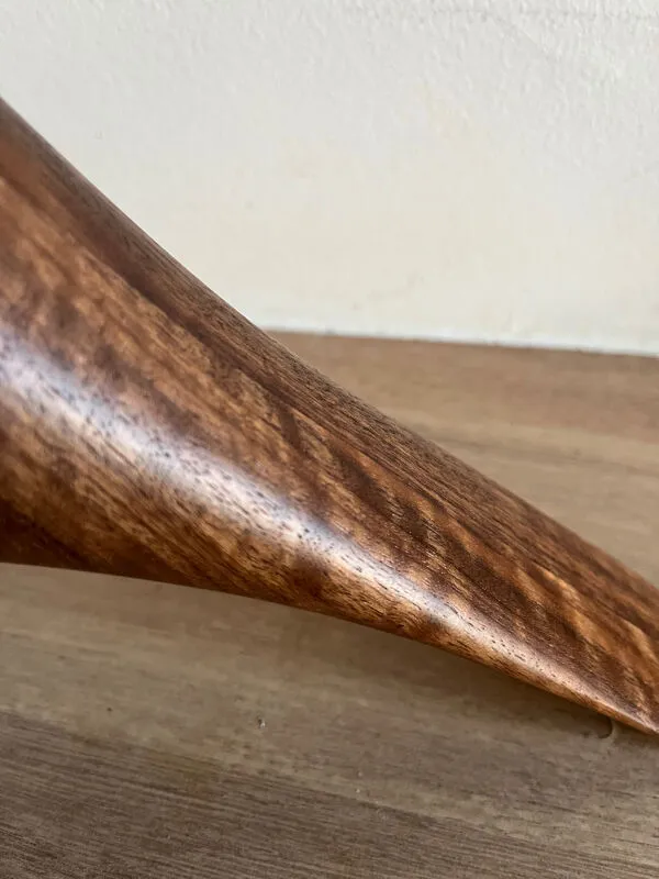 Illustration numéro 4 du produit Sculpture Oiseau Noyer Vitra Eames