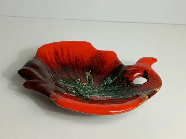 Illustration numéro 4 du produit Plat ou vide poche poisson en céramique signé Vallauris, années 1950