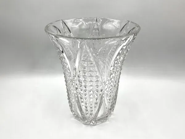 Illustration numéro 4 du produit Vase ''Sonia'' • Collection Luxval • VAL SAINT LAMBERT • 1935 • Verre pressé