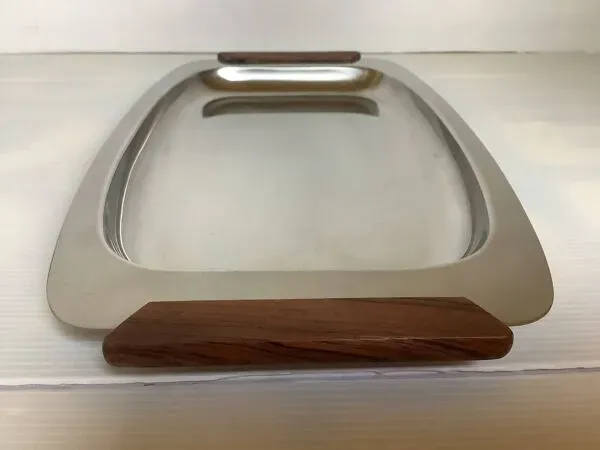 Illustration numéro 4 du produit Plat métal et teck Denmark scandinave