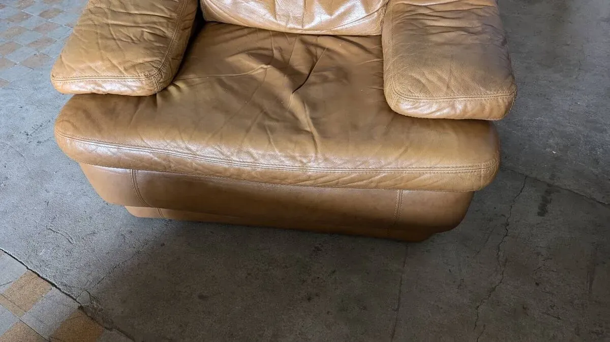 Illustration numéro 4 du produit Canapé cuir design