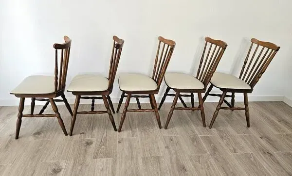 Illustration numéro 4 du produit Lot de 5 chaises estampillées Baumann modèle Boston - années 70.