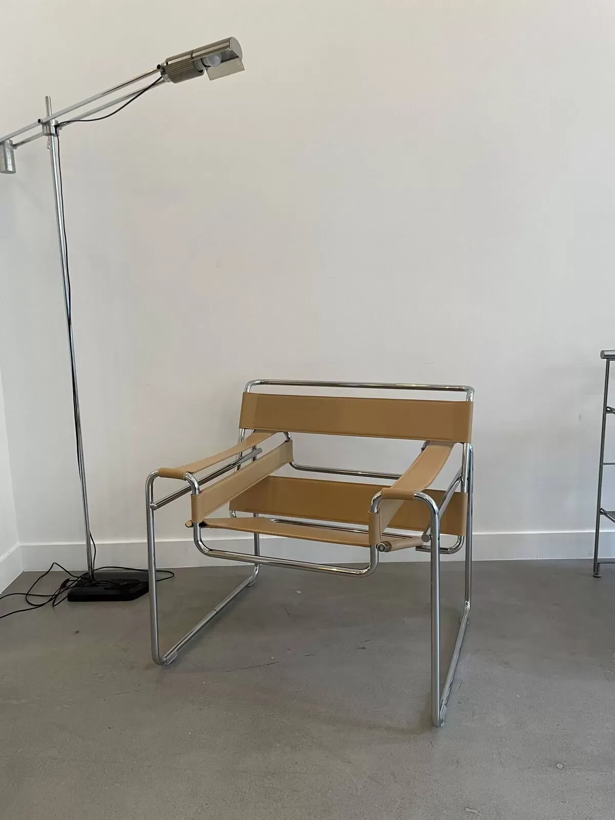 Illustration numéro 4 du produit Fauteuil ''Wassily'' par Marcel Breuer pour Gavina.