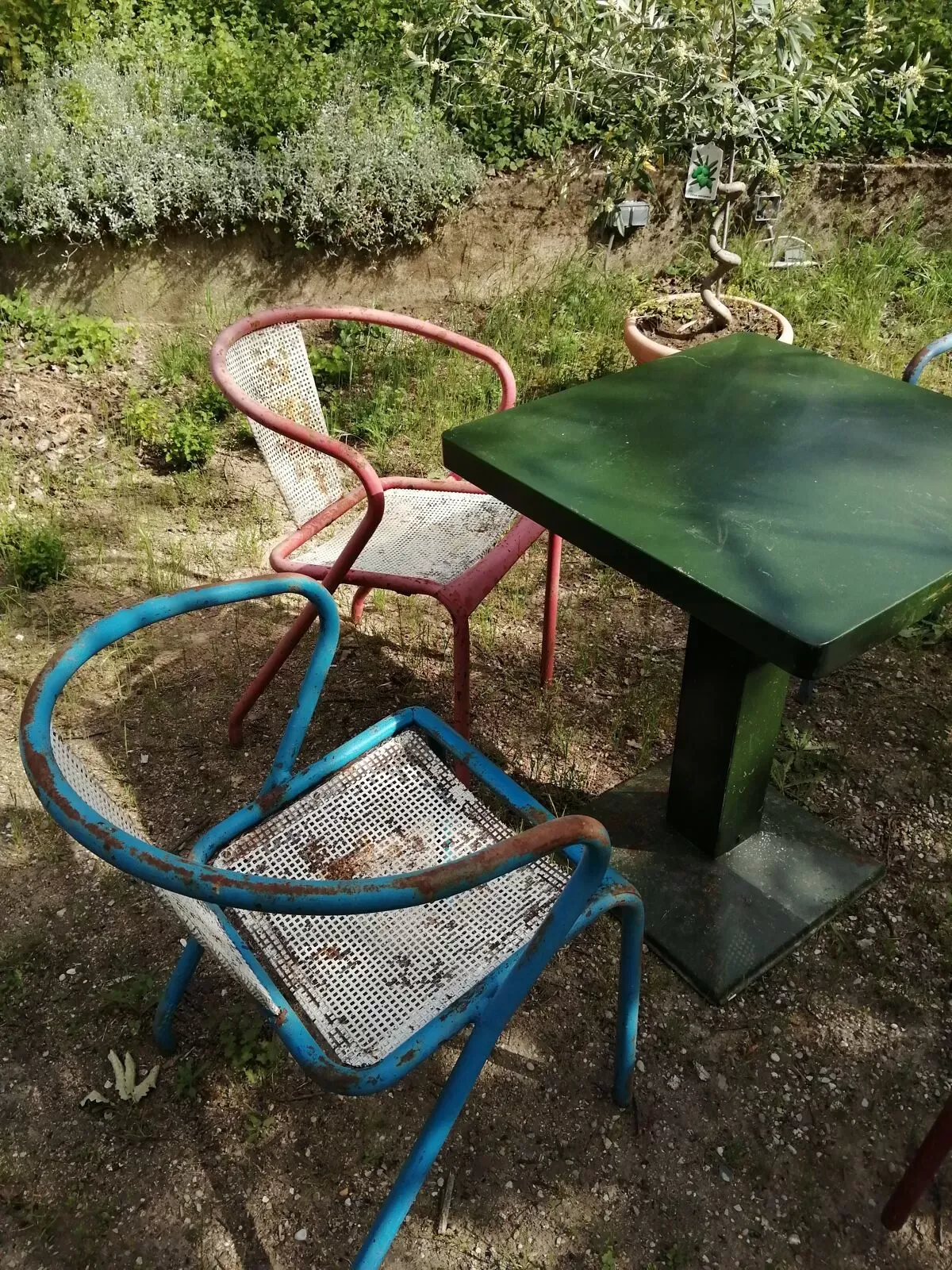 Illustration numéro 4 du produit Ensemble Tolix